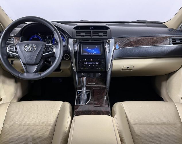 Toyota Camry  Exclusive