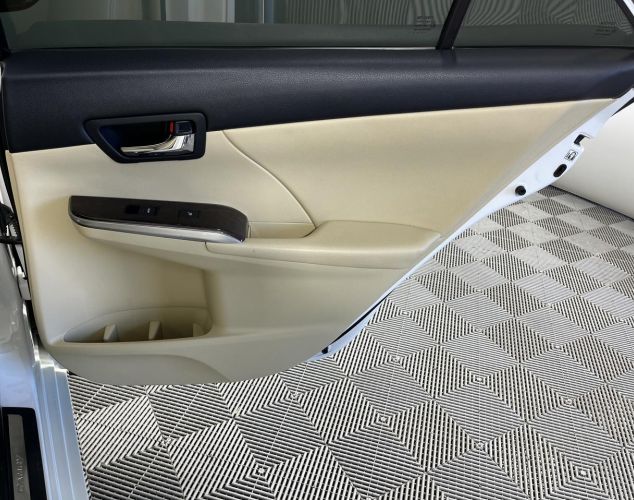 Toyota Camry  Exclusive