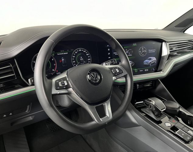 Volkswagen Touareg  R-Line