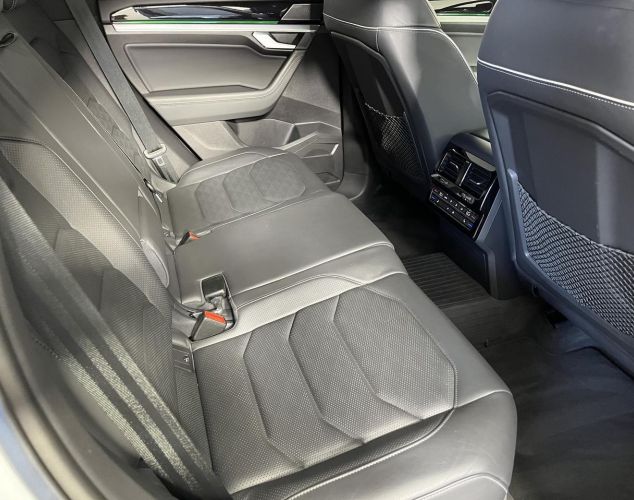 Volkswagen Touareg  R-Line