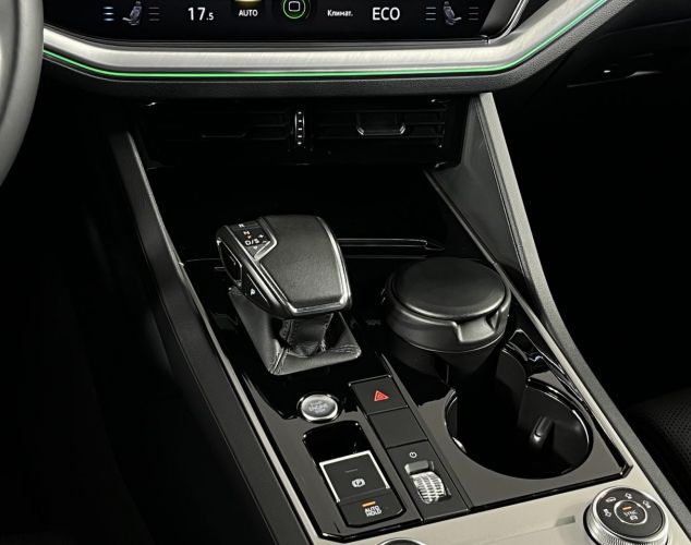 Volkswagen Touareg  R-Line