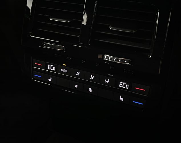 Volkswagen Touareg  R-Line