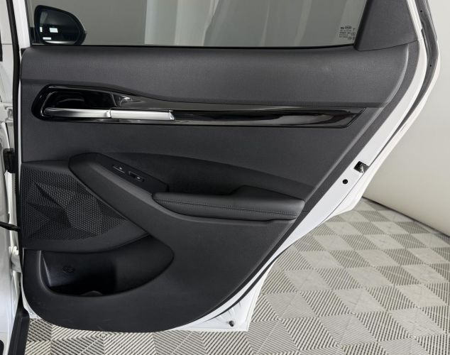 Kia Seltos  Prestige