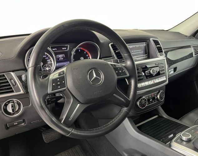 Mercedes-Benz M-Класс  