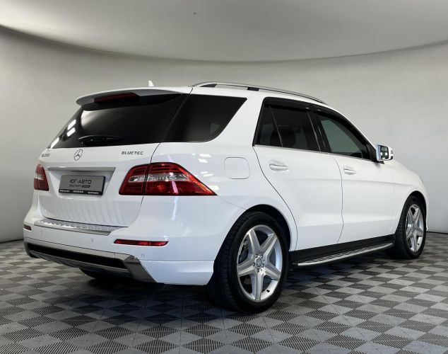 Mercedes-Benz M-Класс  