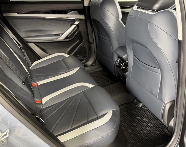 Geely Atlas  Flagship Exclusive