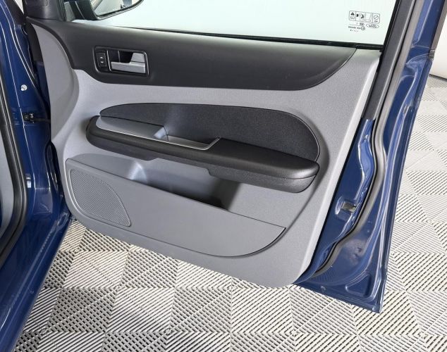 Ford Focus  Ambiente