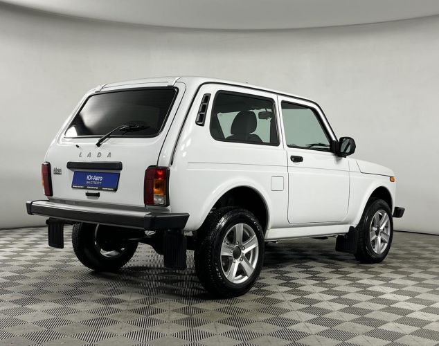 LADA (ВАЗ) Niva (4x4)  