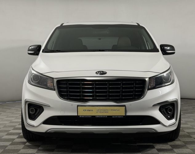 Kia Carnival  