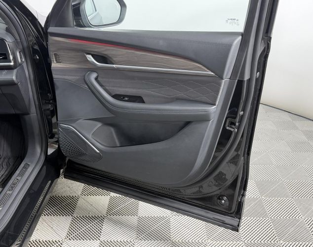 Geely Monjaro  