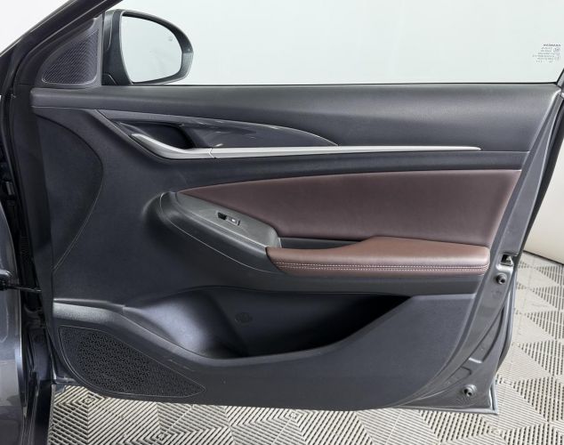 Changan EADO  Luxe