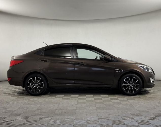Hyundai Solaris  