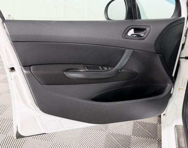 Peugeot 408  Access