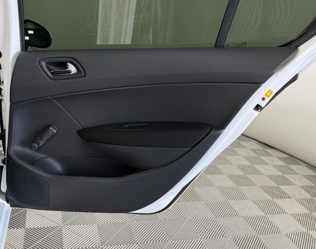 Peugeot 408  Access