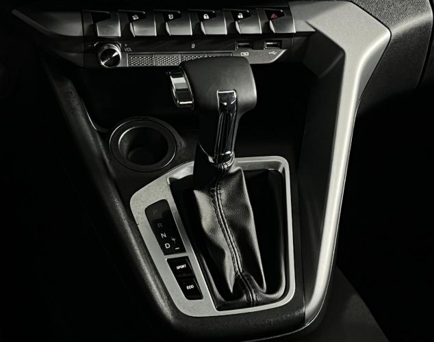 Changan LAMORE  Luxe