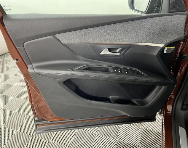 Peugeot 3008  Crossway