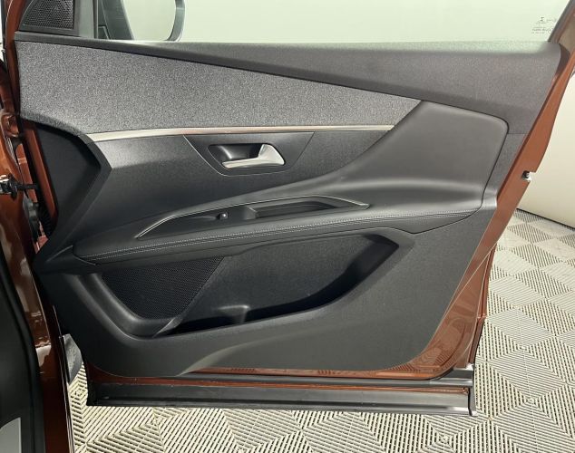 Peugeot 3008  Crossway