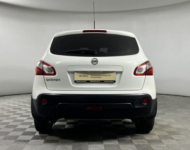 Nissan Qashqai  SE