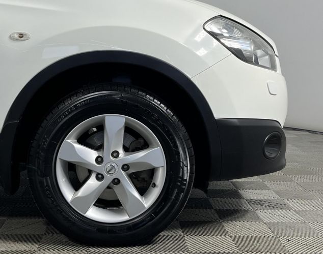 Nissan Qashqai  SE