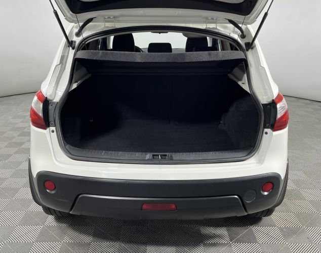 Nissan Qashqai  SE