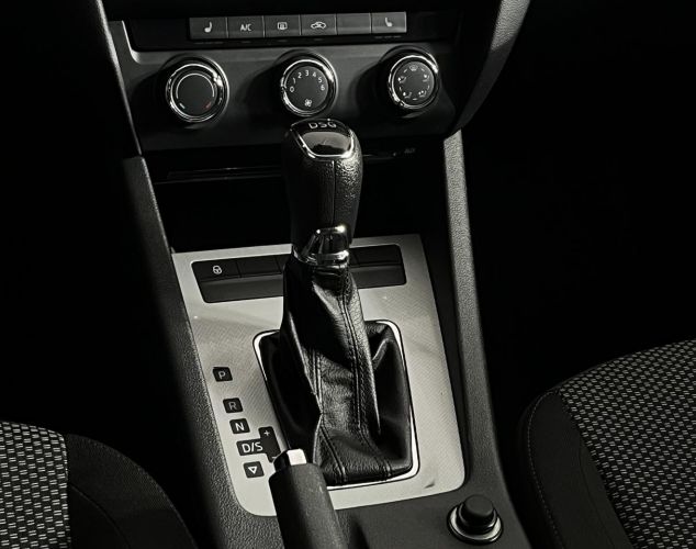 ŠKODA Octavia  Active