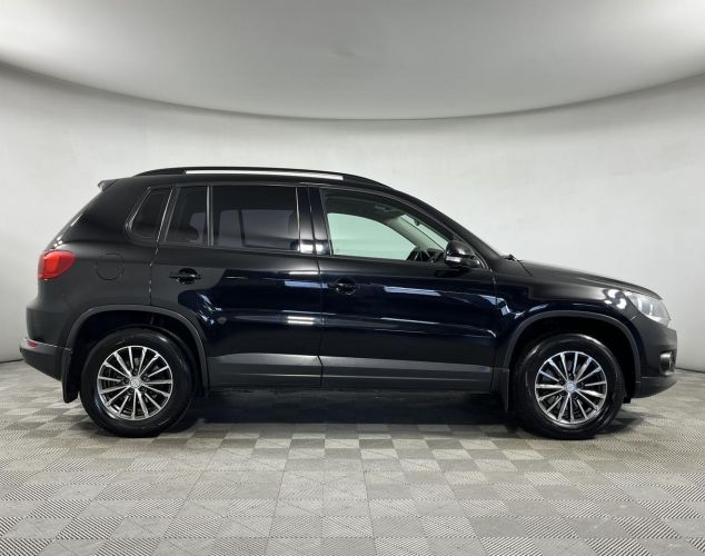 Volkswagen Tiguan  Avenue