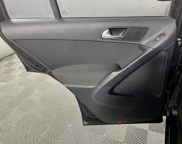 Volkswagen Tiguan  Avenue
