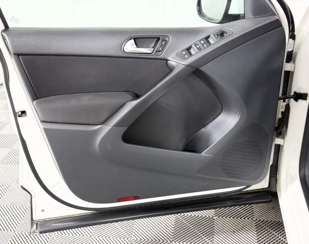 Volkswagen Tiguan  Cup
