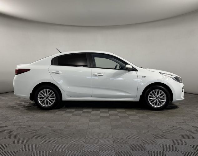 Kia Rio  Luxe Red Line
