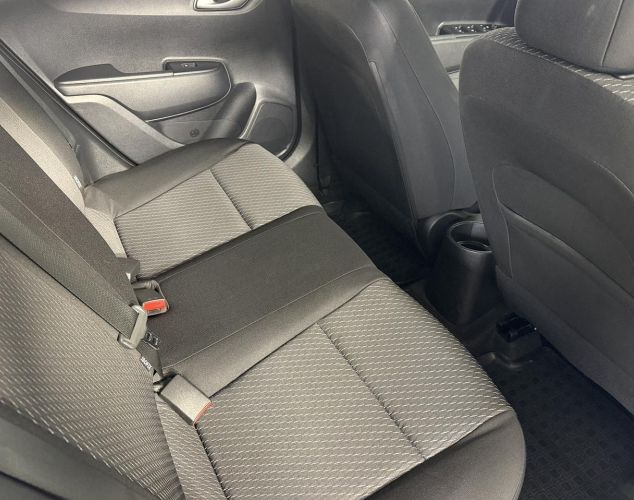 Kia Rio  Luxe Red Line