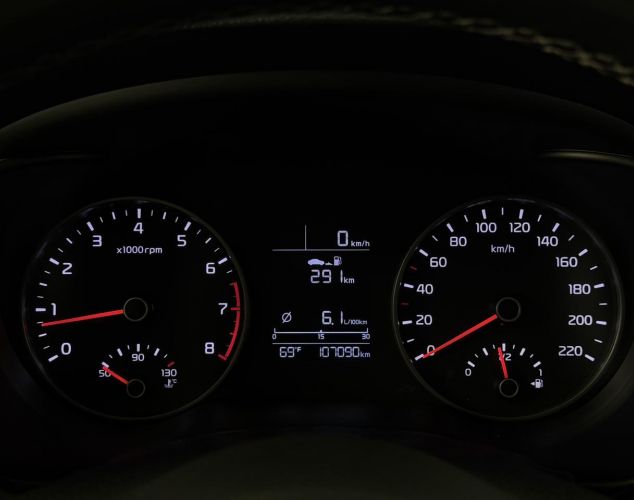 Kia Rio  Luxe Red Line