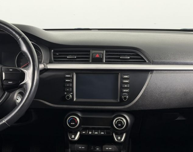 Kia Rio  Luxe Red Line