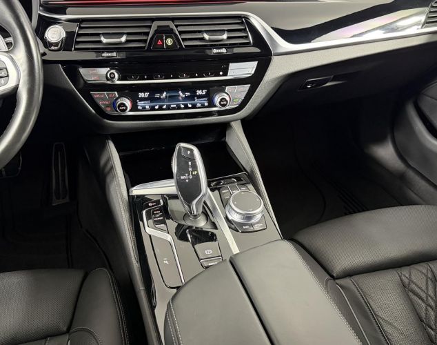 BMW 5 серия  530i