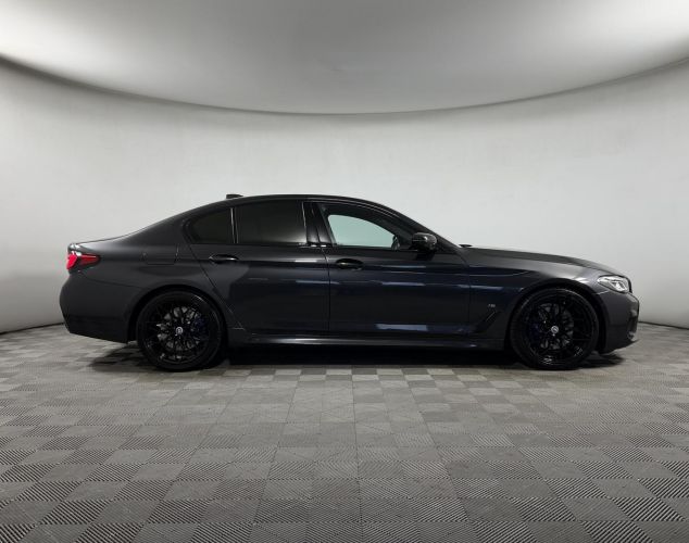 BMW 5 серия  