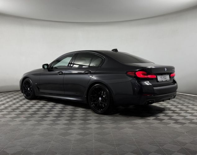 BMW 5 серия  