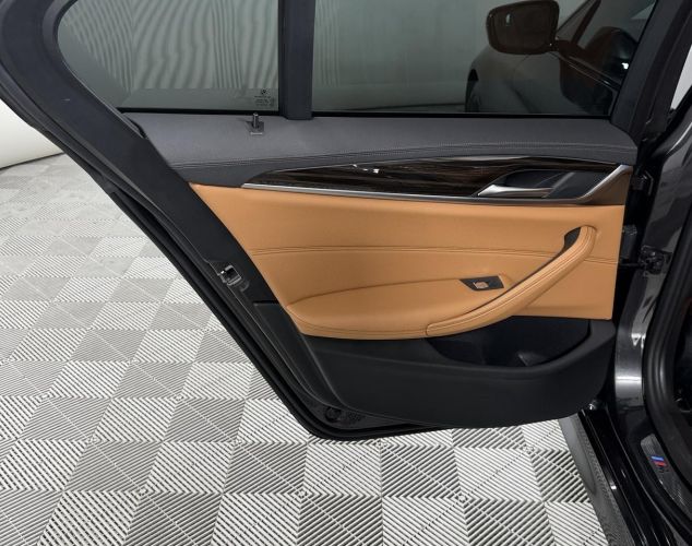 BMW 5 серия  