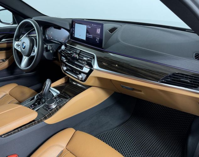 BMW 5 серия  