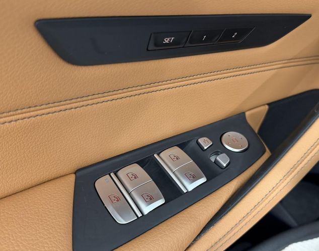 BMW 5 серия  