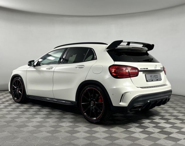Mercedes-Benz GLA-Класс  