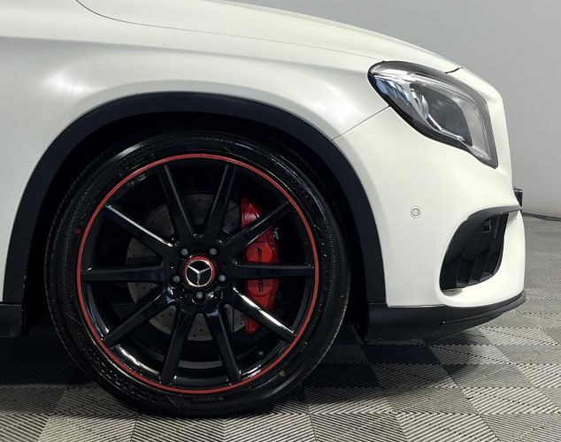 Mercedes-Benz GLA-Класс  