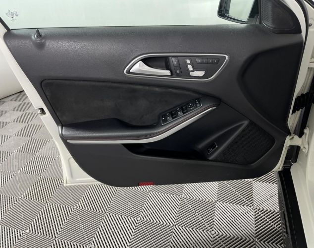 Mercedes-Benz GLA-Класс  