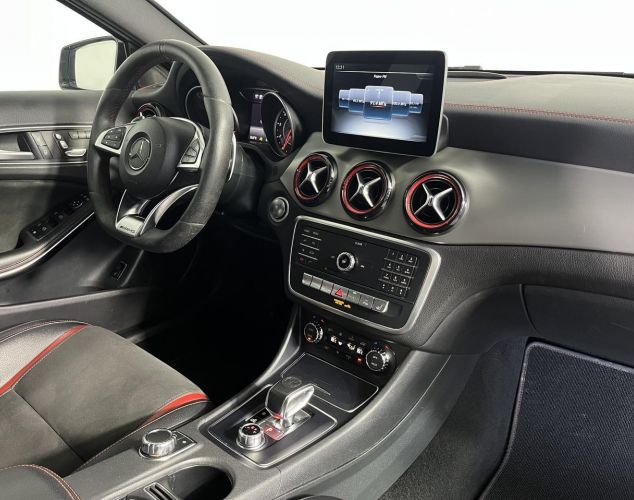 Mercedes-Benz GLA-Класс  