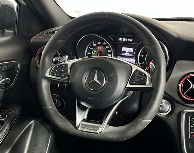 Mercedes-Benz GLA-Класс  