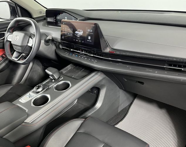 Changan UNI-S  Tech+
