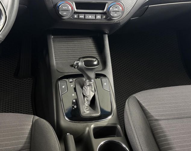 Kia Cerato  Luxe