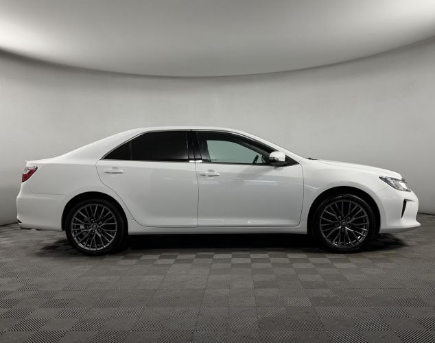 Toyota Camry  Элеганс плюс