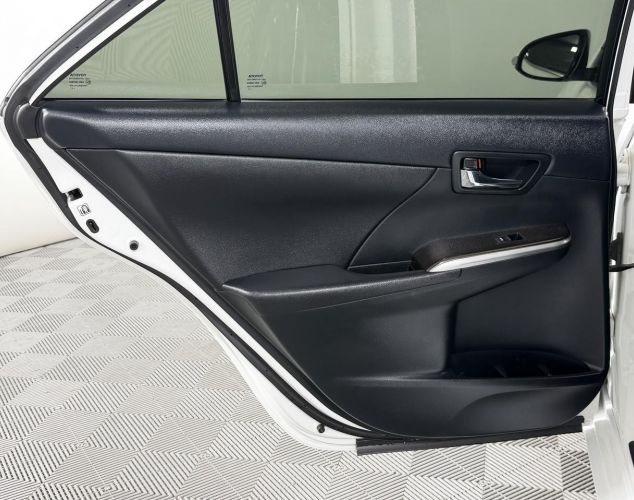 Toyota Camry  Элеганс плюс