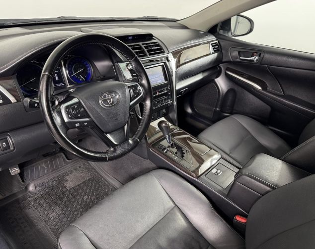 Toyota Camry  Элеганс плюс