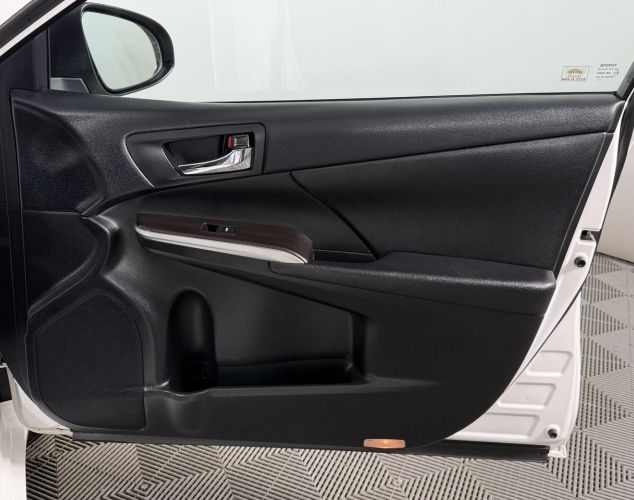Toyota Camry  Элеганс плюс