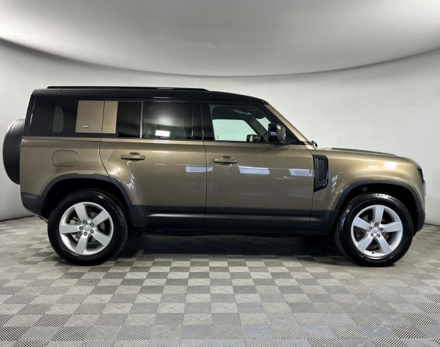 Land Rover Defender  X